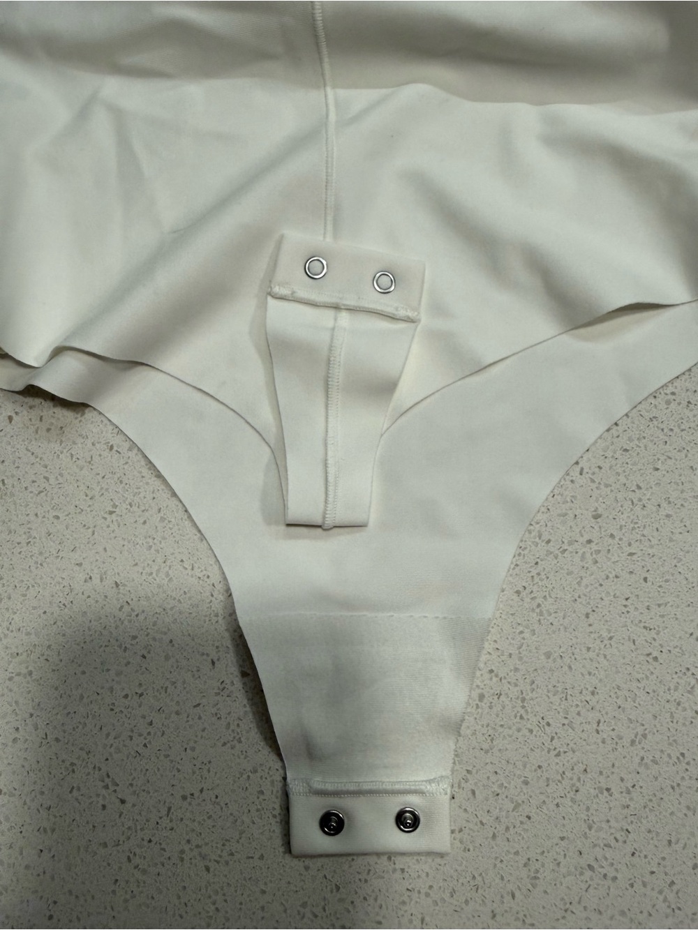 Skims Body Molded Underwire Thong Bodysuit Ivory Medium - Picture 16 of 16